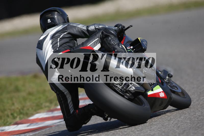 /Archiv-2023/69 08.09.2023 Speer Racing ADR/Gruppe gelb/backside